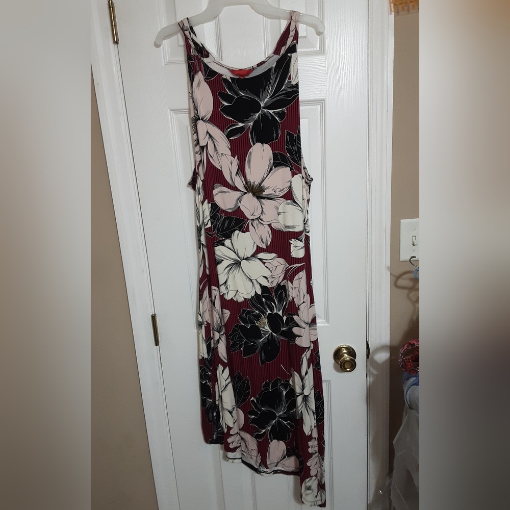 Jennifer Lopez Dress With Angled Hem Line - Picture 2 of 5